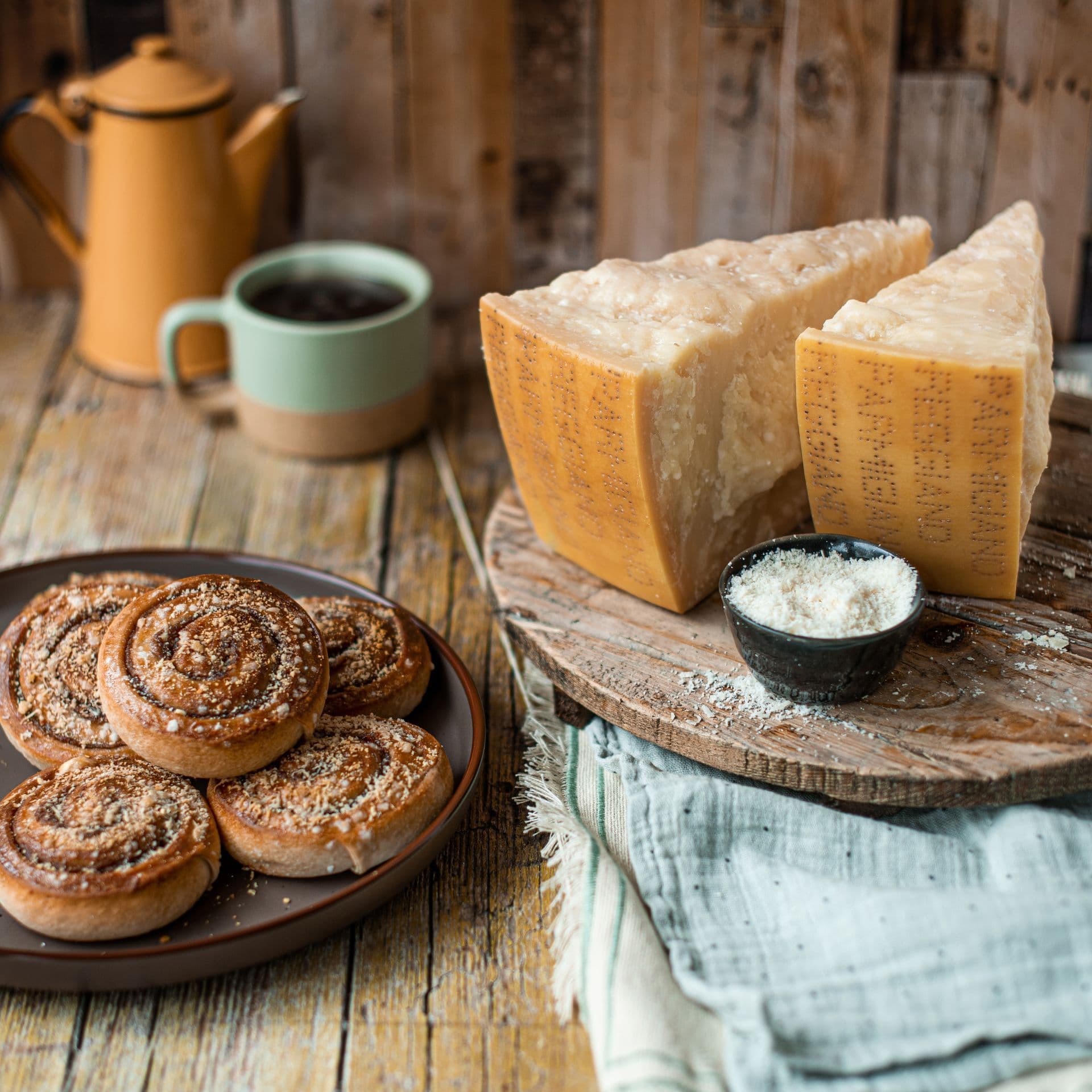 Kanelbullar con cannella e Parmigiano Reggiano