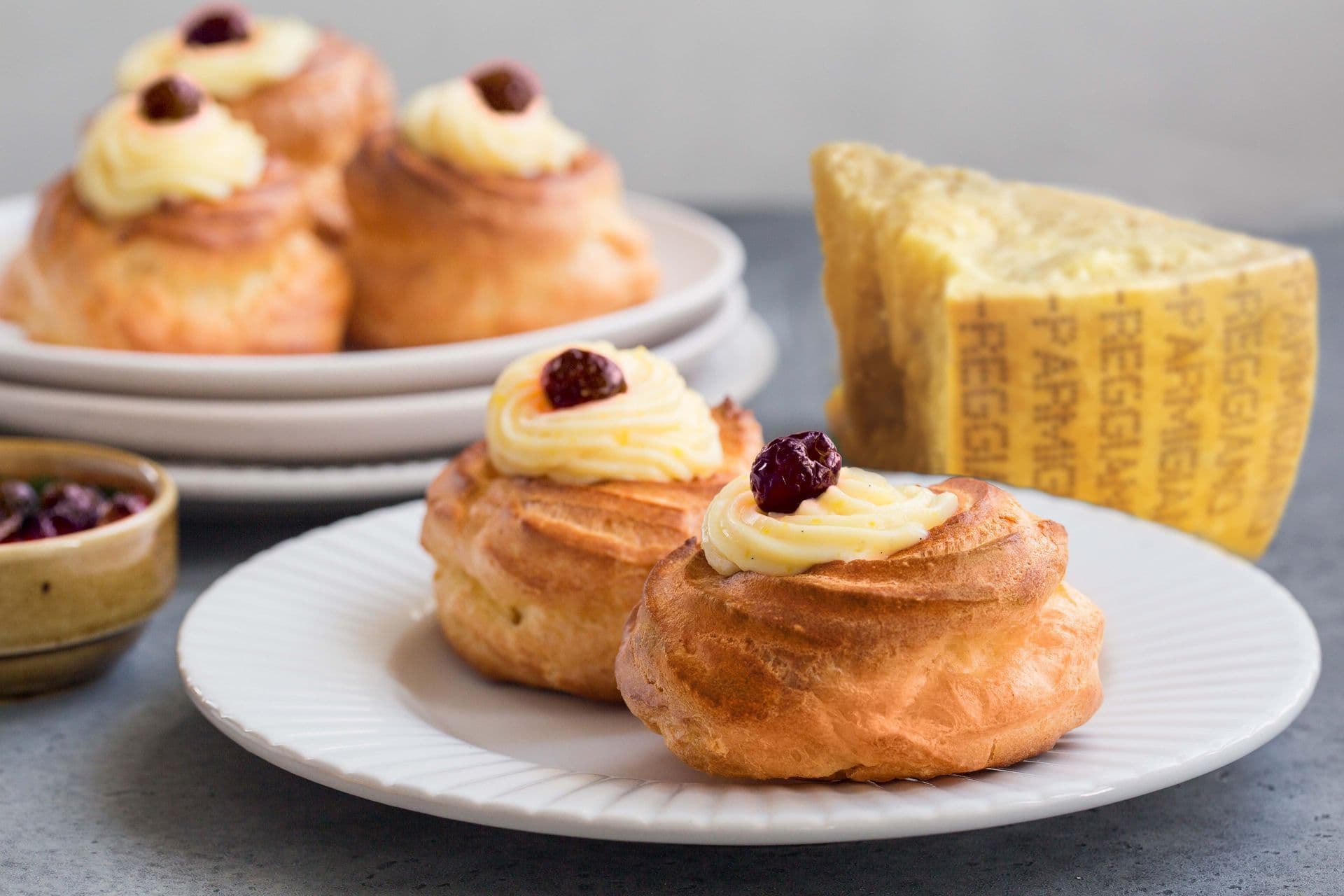 Zeppole di San Giuseppe al Parmigiano Reggiano